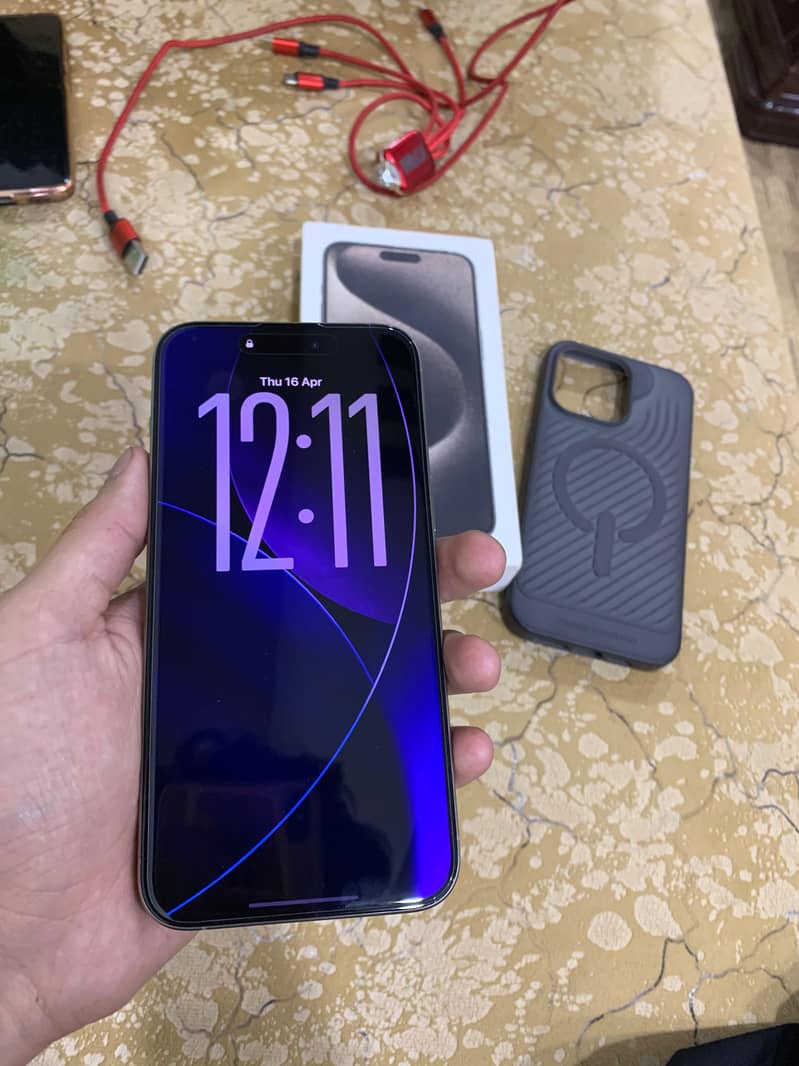 iPhone 15 pro max 6