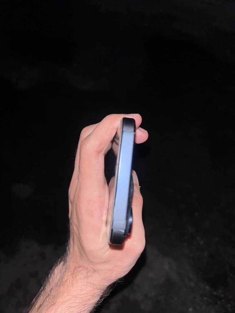 iPhone 15 Pro Max 1