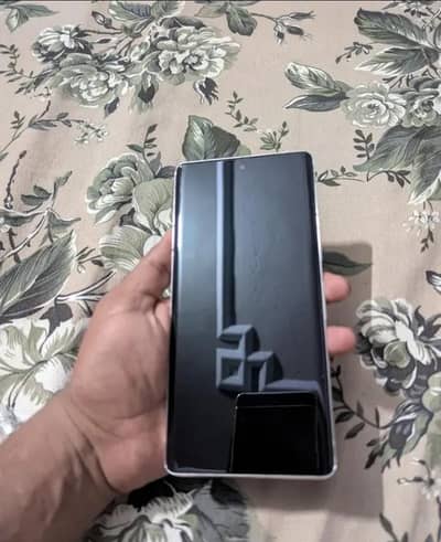 google pixel 7 pro panel
