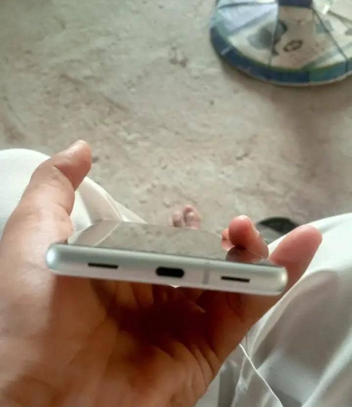 google pixel 7a panel 2
