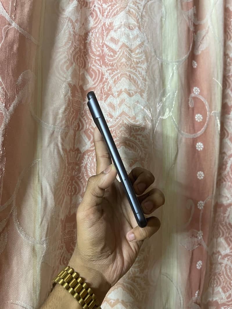 Google Pixel 8 3