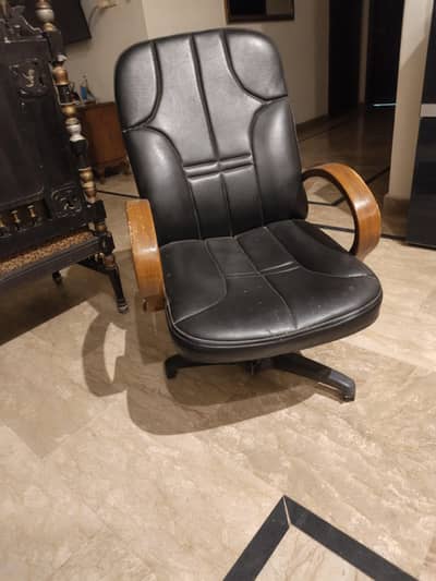 revolving chair