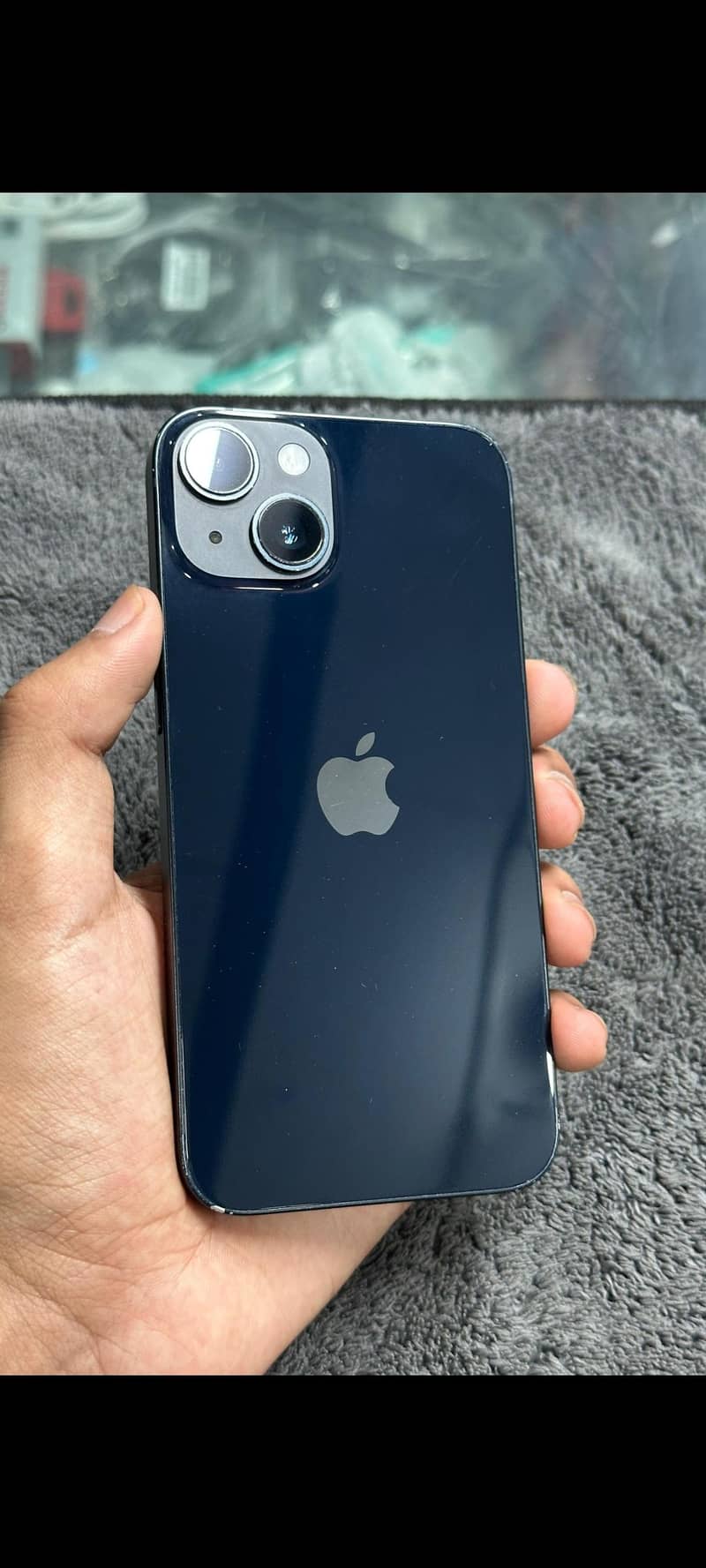 Apple iPhone 13 0