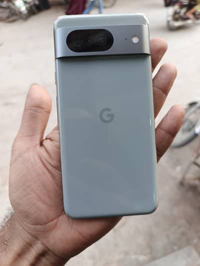 Google Pixel 8
