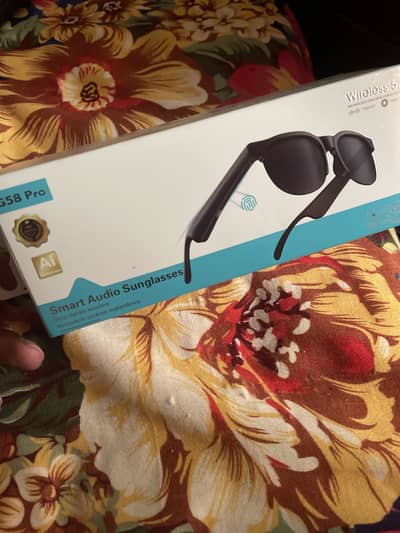 Smart glasses bluetooth