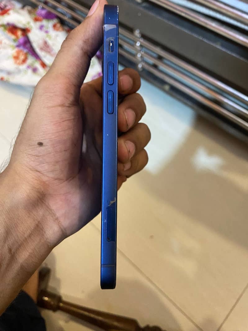 Iphone 12 3