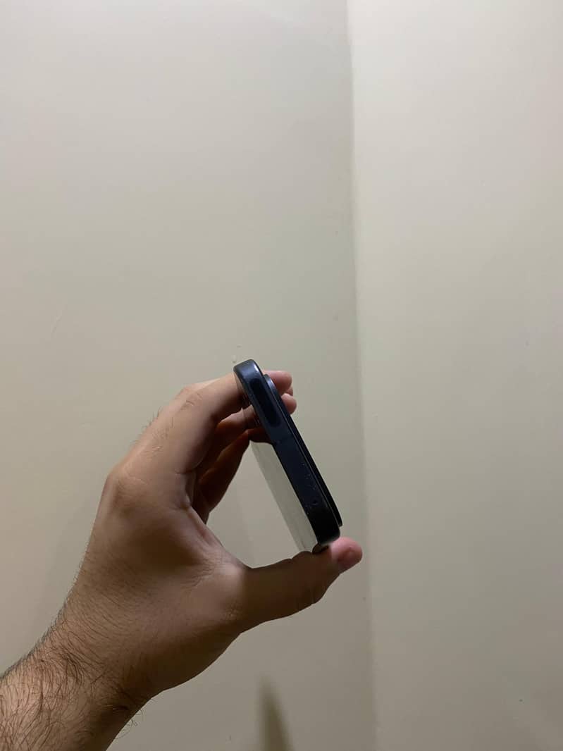 Google Pixel 9 5