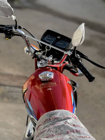 Honda 125. (2024)