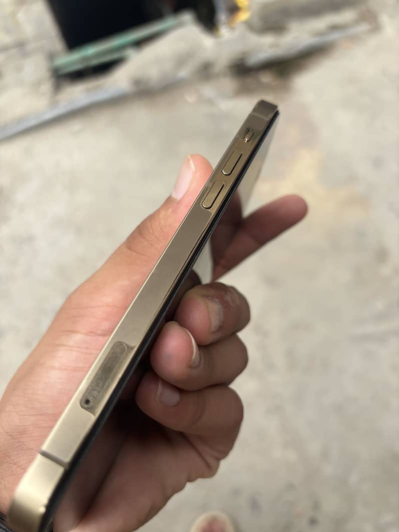 iPhone 12 Pro 3
