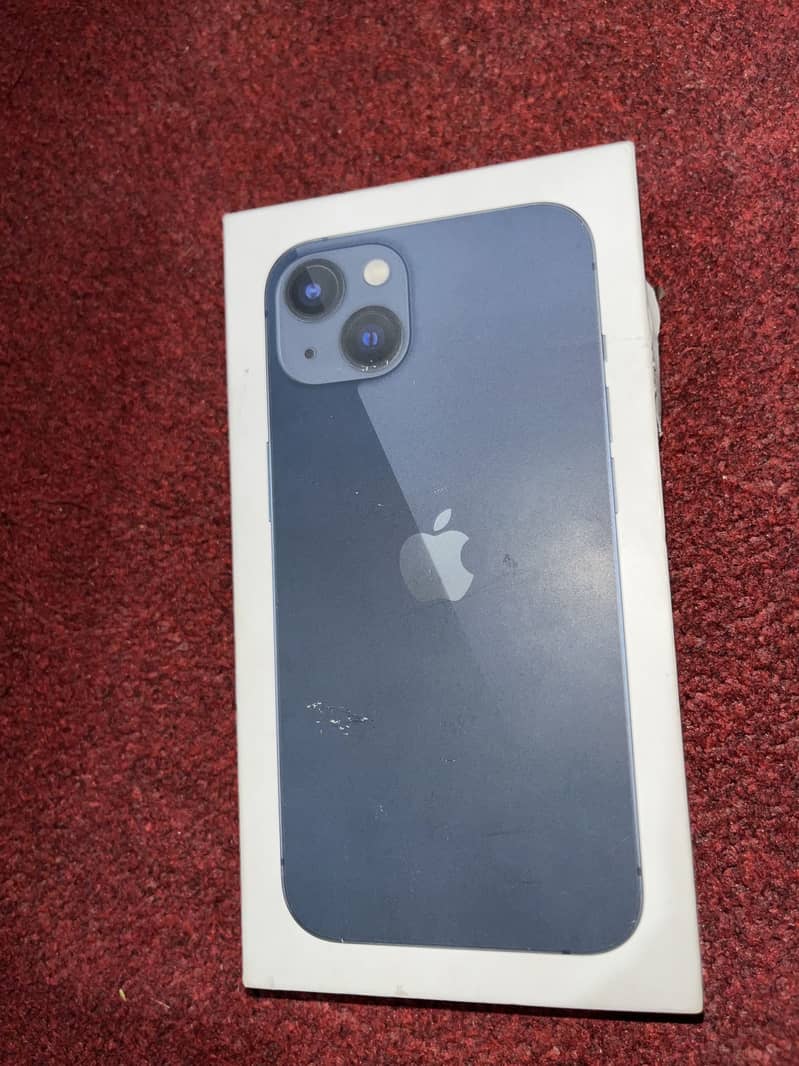 iPhone 13 0