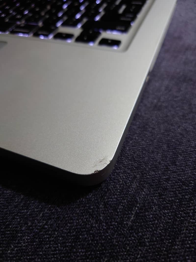 MacBook pro 2011 1