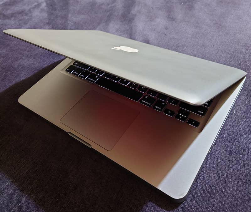 MacBook pro 2011 6