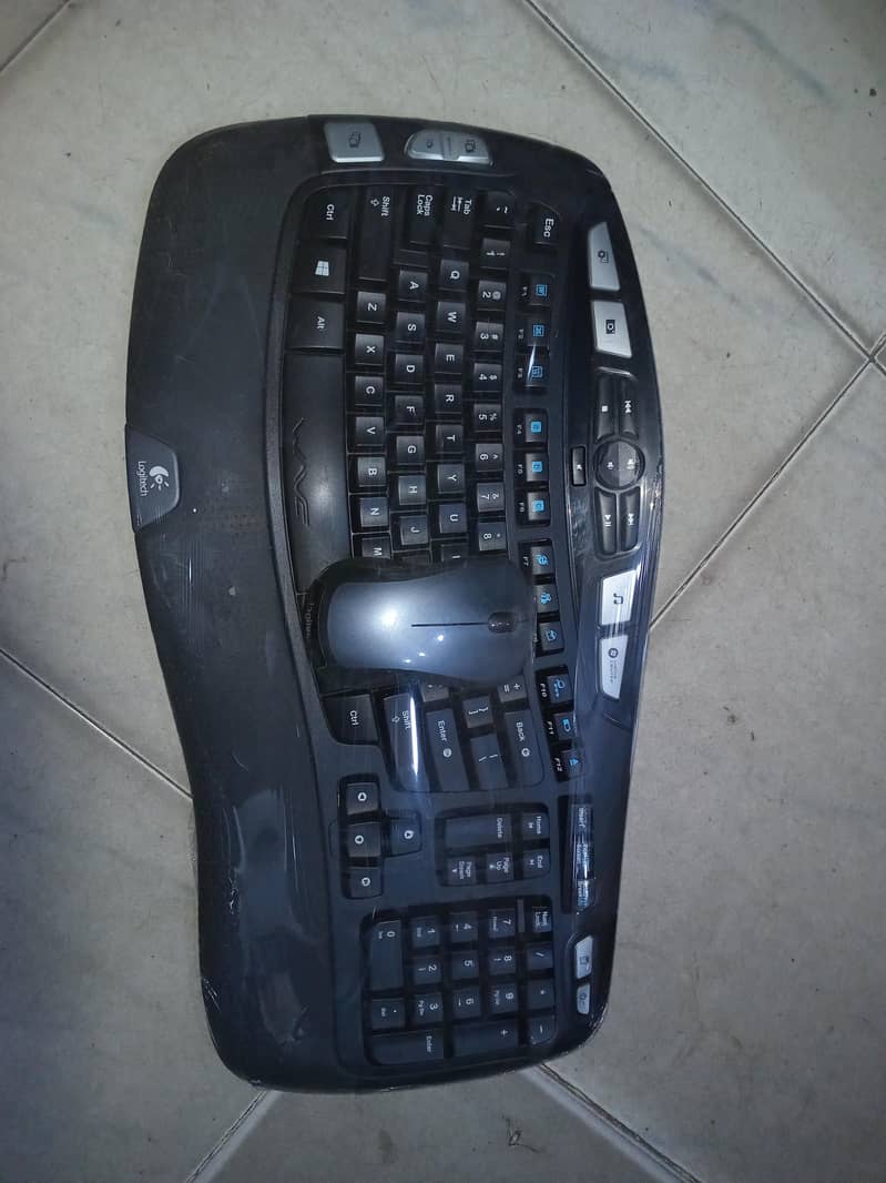 Logitech 1