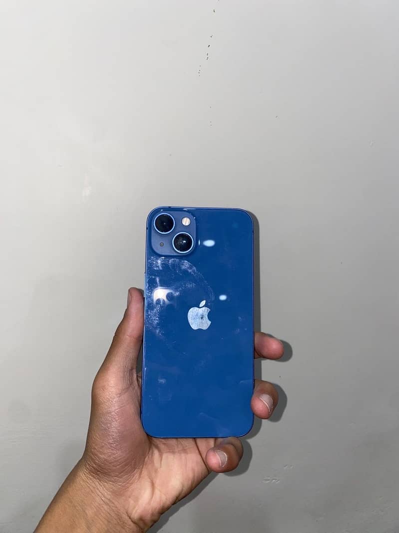 Apple iPhone 13 3