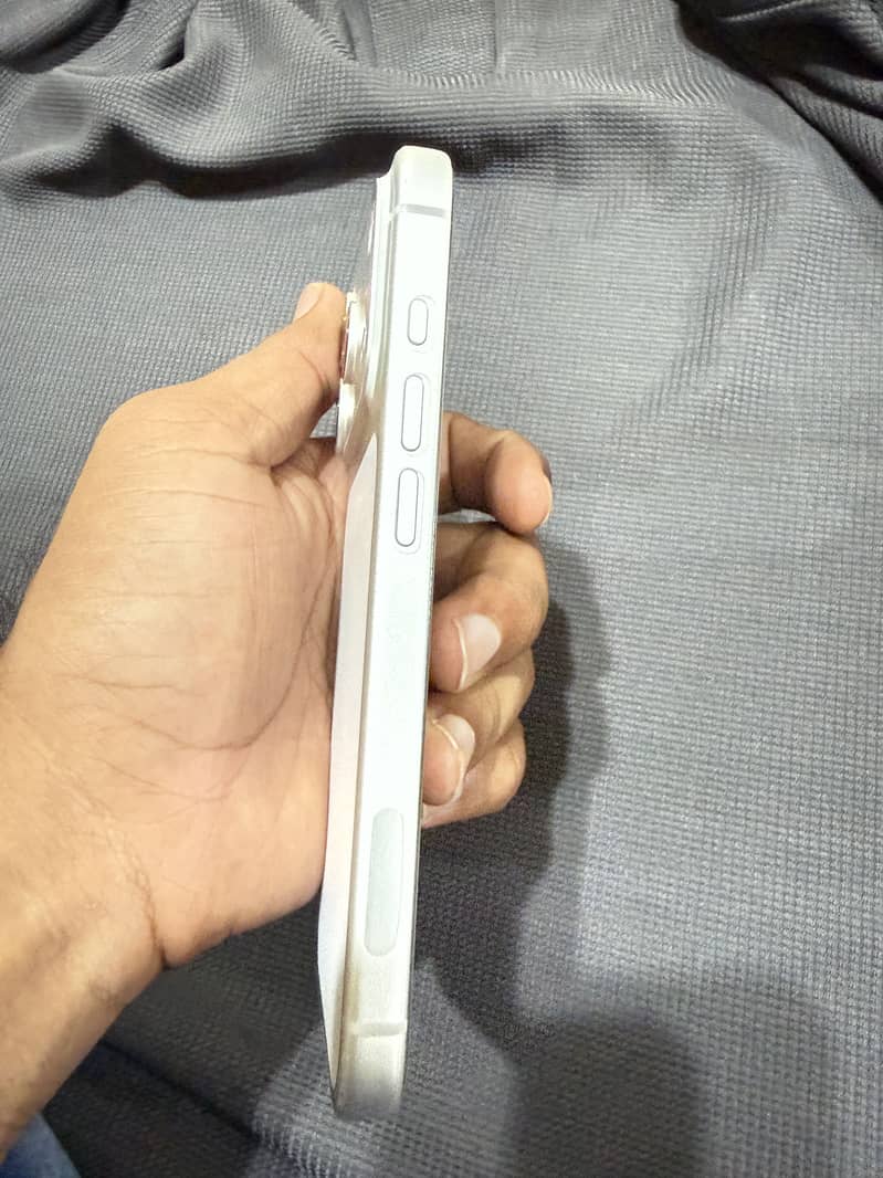 Apple iPhone 17 Pro 5