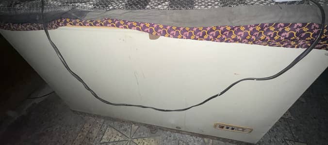 Dawlance deep freezer for sale just 2 years used full size deepfreezer