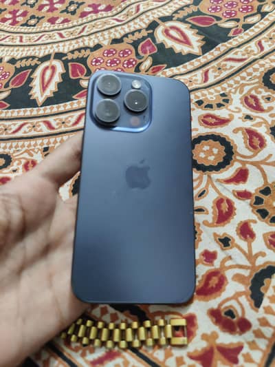 Apple iPhone 15 Pro
