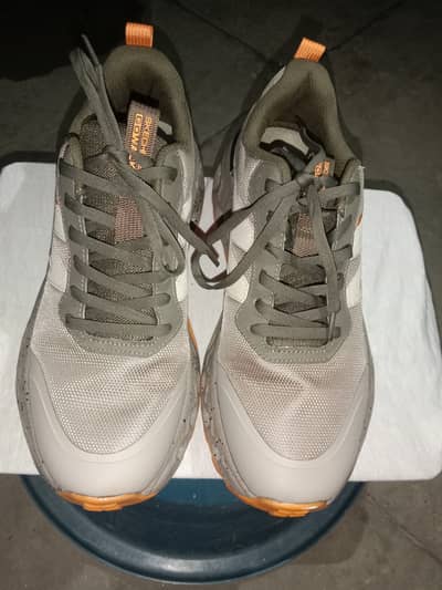 Skechers glide step Air cooled memory foam