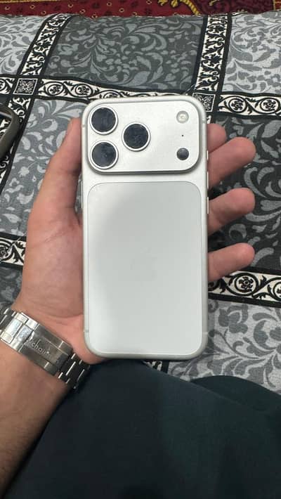 iPhone 17 Pro JV 256 GB urgent sale
