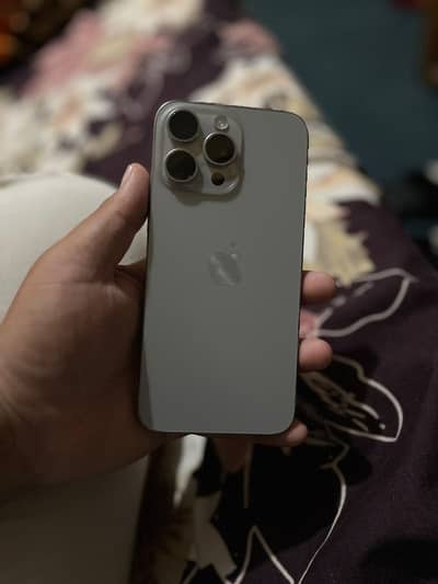 Apple iPhone 15 Pro Max