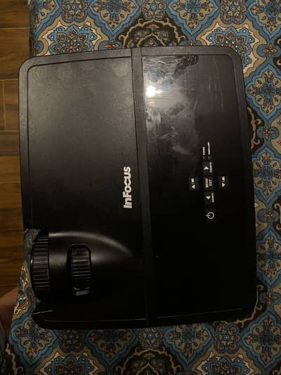 InFocus IN116 DLP Projector – Great Condition with Power Cable