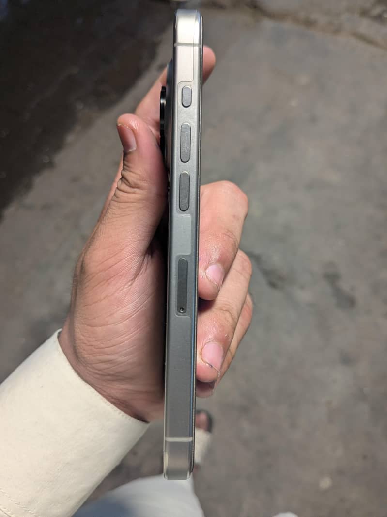 Iphone 15 pro 3