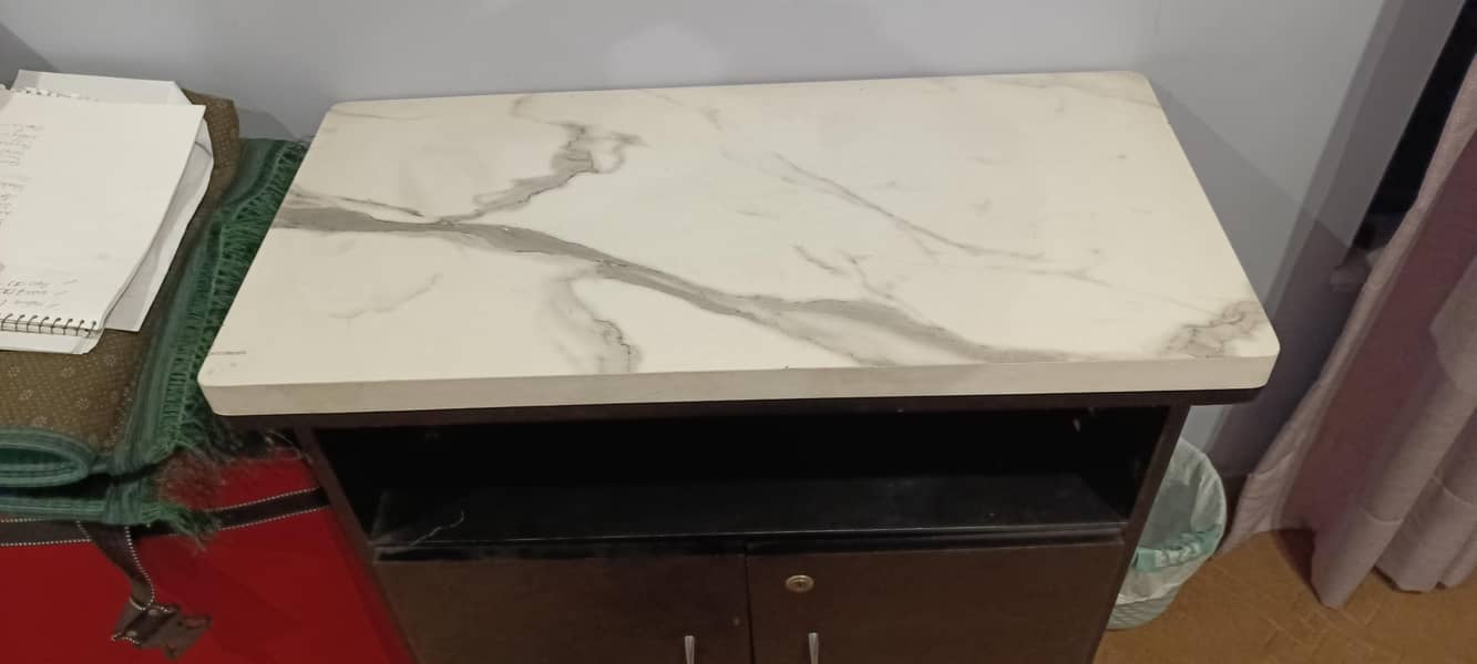 Kitchen Table 1