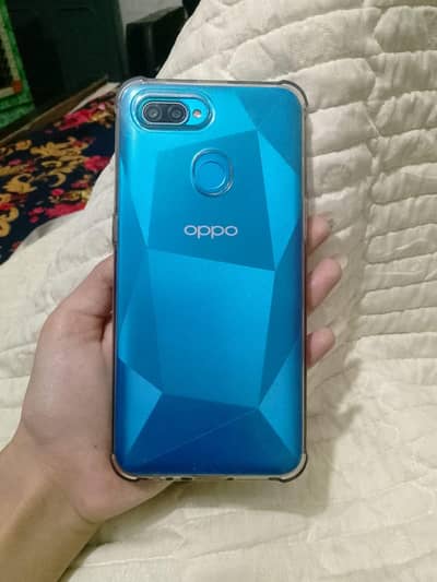 OPPO A12