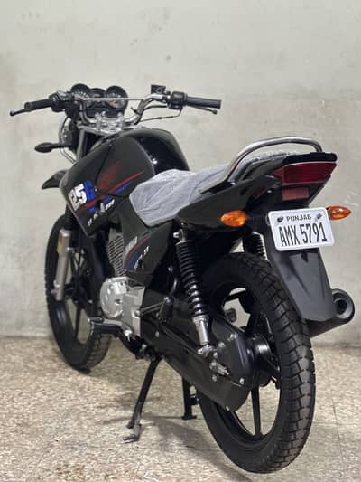 Yamaha ybr125g 2022 model