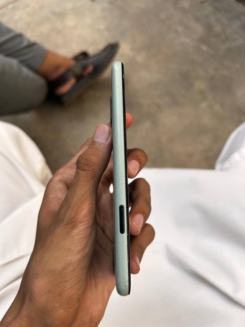 Google Pixel 5 Approved 3
