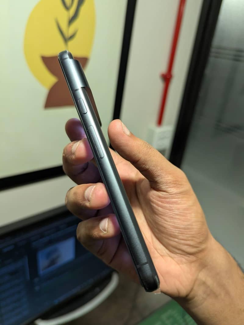 Google Pixel 8 3