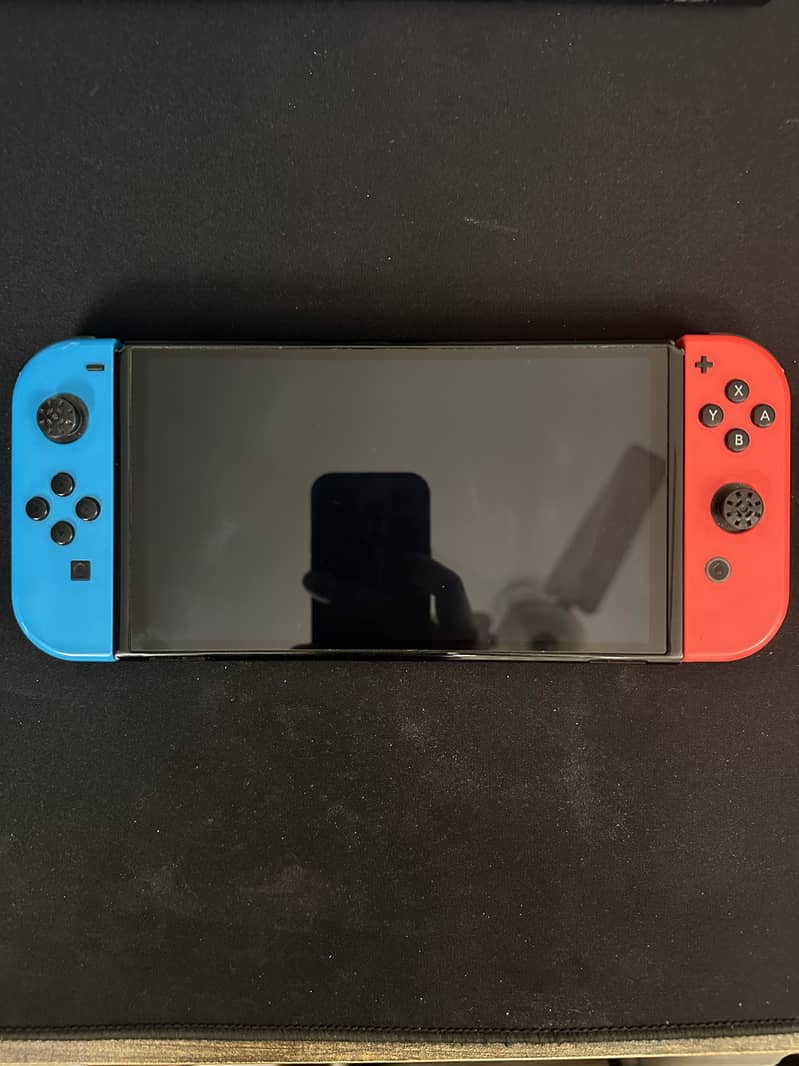 Nintendo Switch OLED 1