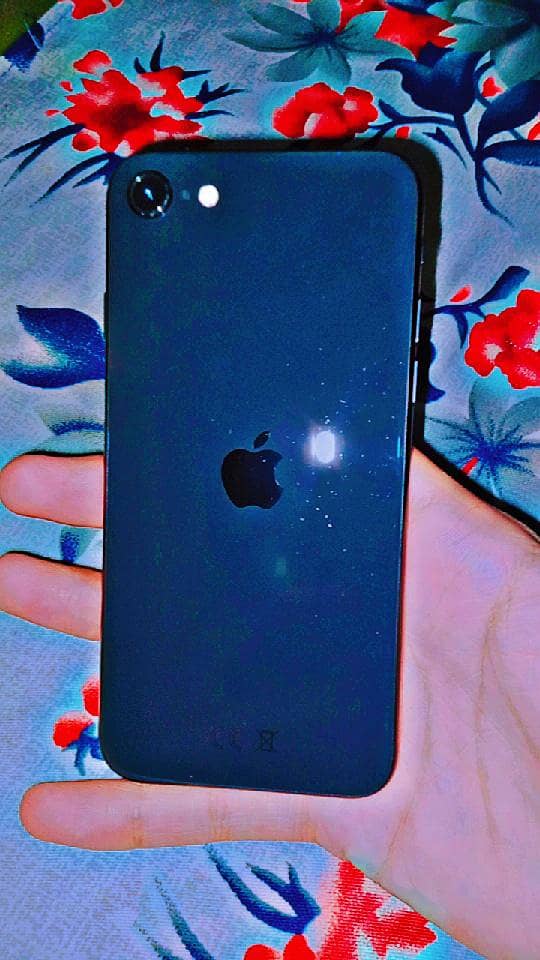 Apple iPhone SE 0