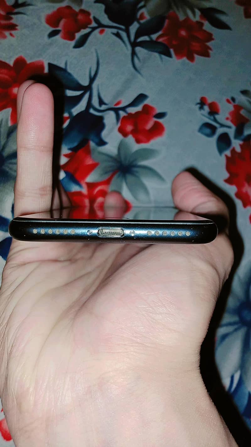 Apple iPhone SE 4