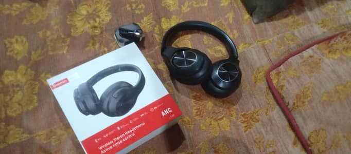 barely used tranyo wireless headset with box and charger