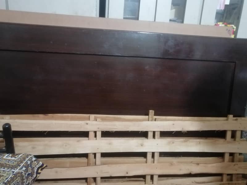 King size bed 1