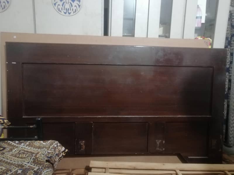 King size bed 2