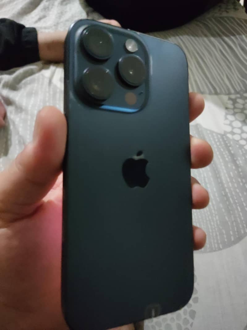 iPhone 15 Pro 3