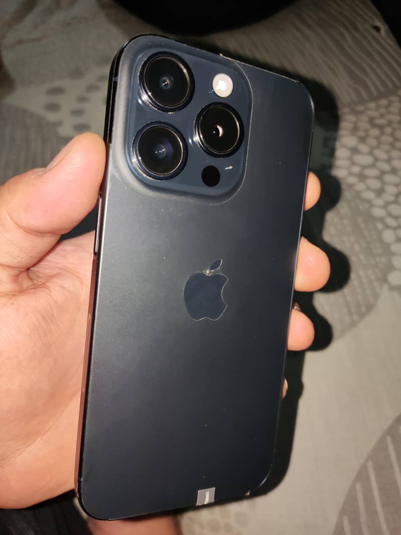 iPhone 15 Pro 4