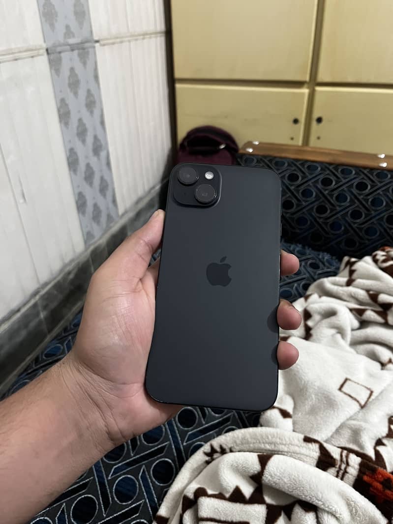 Apple iPhone 15 plus 1