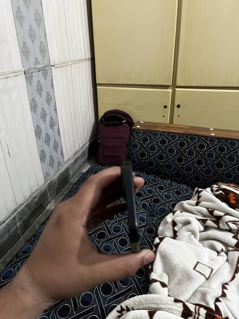 Apple iPhone 15 plus 5