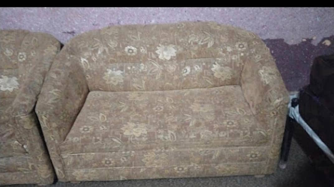 2 sufa set available 3