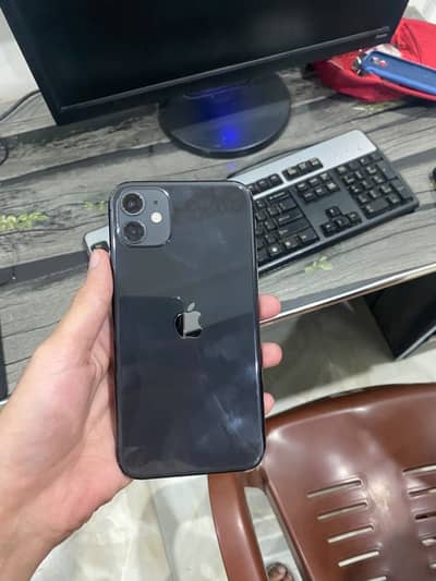 Apple iPhone 11 10/10 condition bettery health 84 persent open box