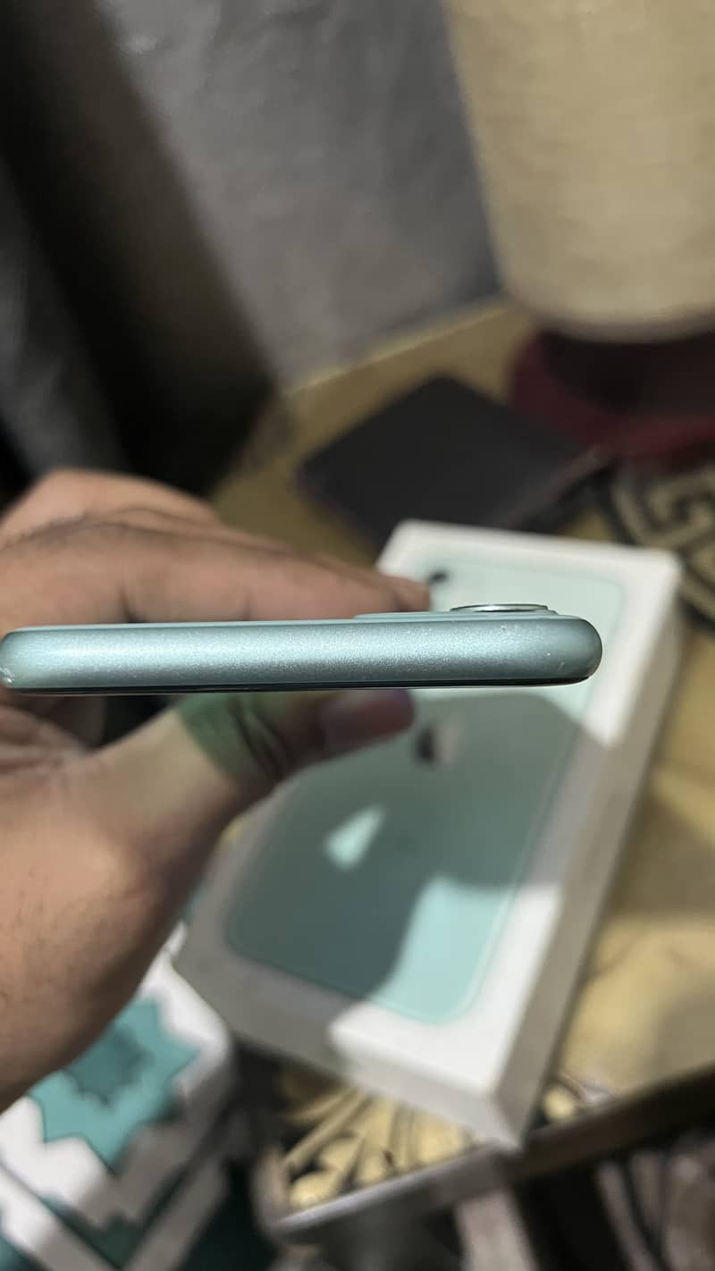 Apple iPhone 11 2