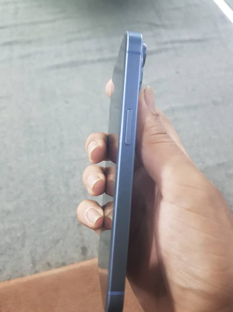Apple iPhone 14 1