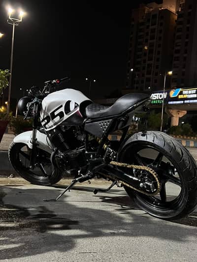 Honda CD 175 Convert Cafe Racer 250CC Duel Cylinder