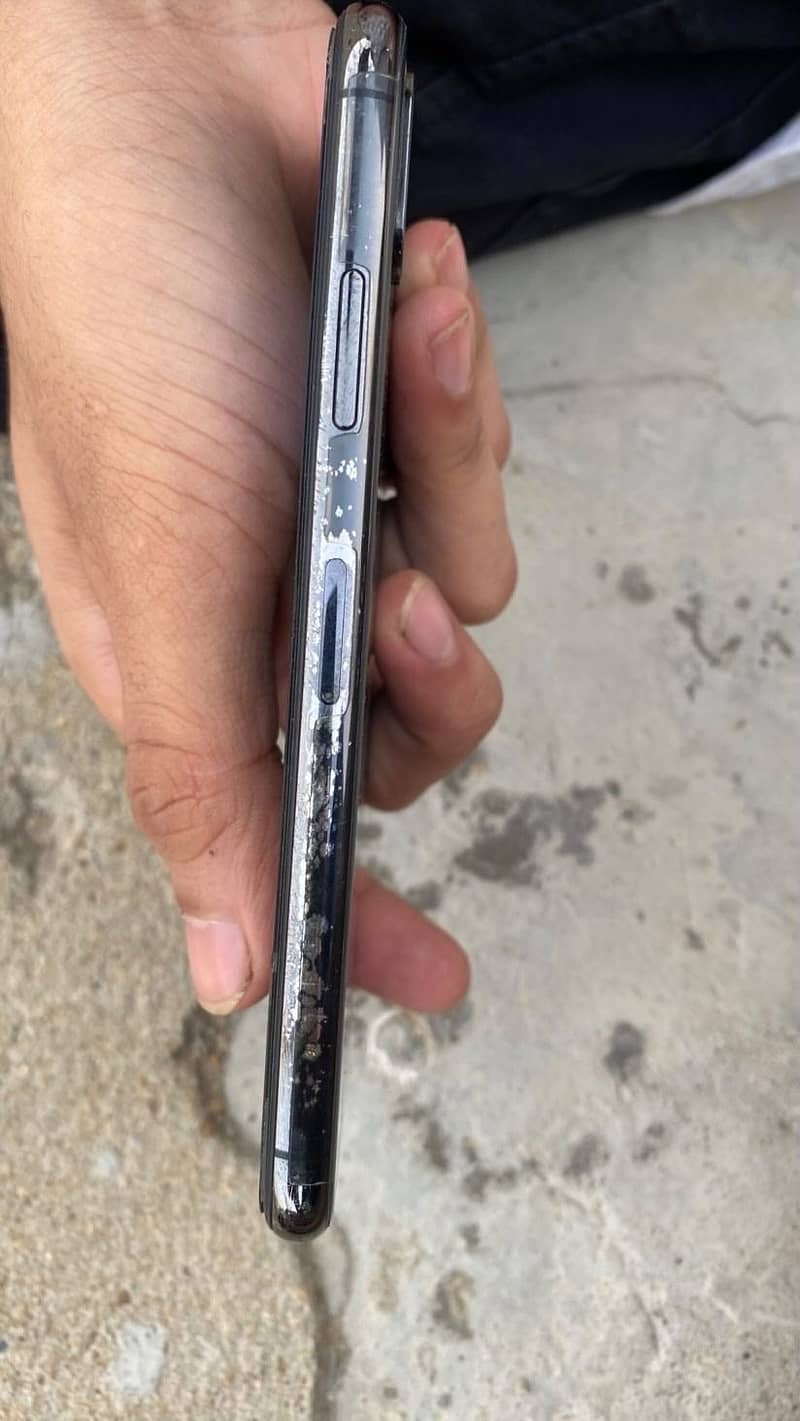 Apple iPhone X 1