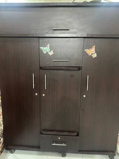 Wardrobe - Wooden Wardrobe - 2 Door WardRobe For Sale 8 by 6 feet