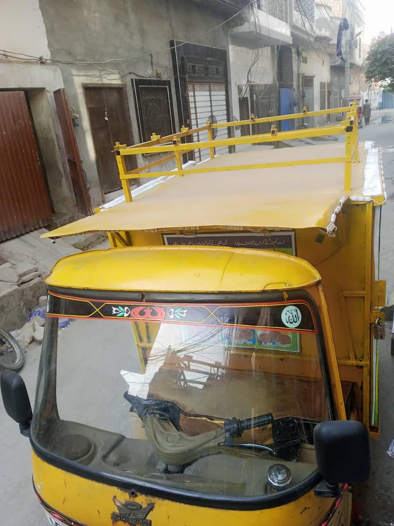 loder riksha 10