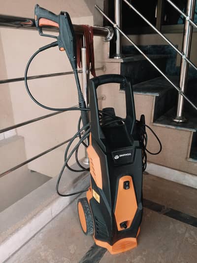 Daewoo car washer
